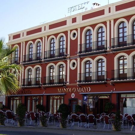 Hotel Manolo Mayo Los Palacios Y Villafranca Buitenkant foto
